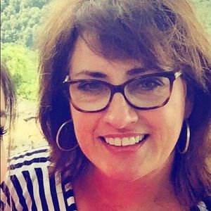 Meet your Posher, Julie